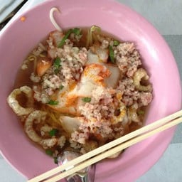 ก๋วยเตี๋ยวตาจ่อย