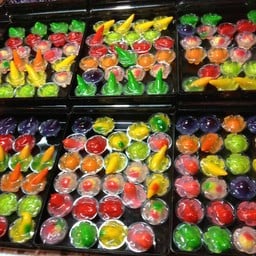 วุ้นลูกชุบ ตลาดน้อมจิตร