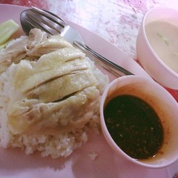 เด่นโภชนา ข้าวมันไก่