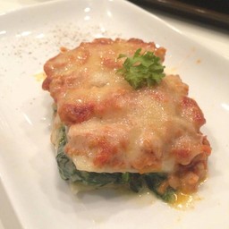 ลาซานญ่าหมู ผักโขม 69 บาท