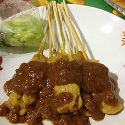 หมูสะเต๊ะกะทิสด