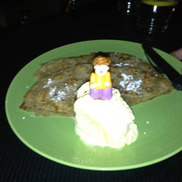 โรตีกล้วย @postcard Classic bar