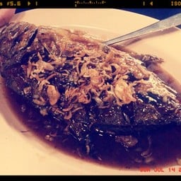 ปลาทอดซีอิ๊วญี่ปุ่น