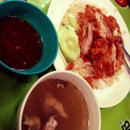 ข้าวมันไก่รสเด็ด ไก่ต้ม-ไก่ทอด