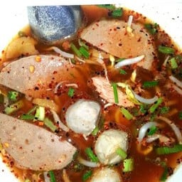 ก๋วยเตี๋ยวเนื้อหัวรถไฟ