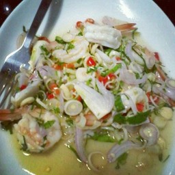 ไก่ทอดนิยายอกหัก 