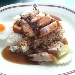 ข้าวหมูกรอบ