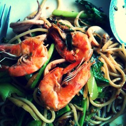 สปาเก๊ตตี้ขี้เมาทะเล