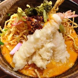 ข้าวซอยกุ้งเทมปุระ