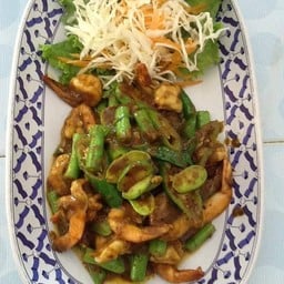 ผัดเผ็ดกุ้งสะตอรสจัด แซ่บ ได้ใจ