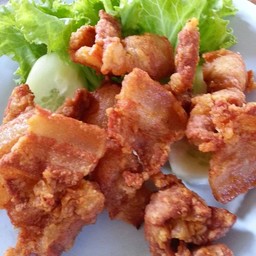 หมูกรอบ