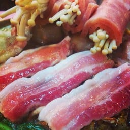 รสเด็ดย่างเกาหลี (เดิมเขาทรายหมูย่างเกาหลี)
