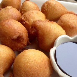 Banana Fritter ....กล้วยทอด กับ ชอคโกแลต