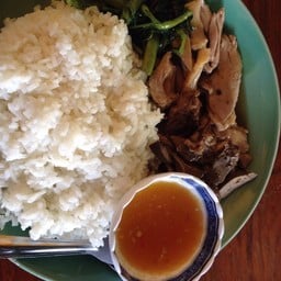 ก๋วยเตี๋ยวเป็ด  ลาดพร้าว 48 แยก 8