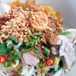 ก๋วยเตี๋ยวเรือป้าดา