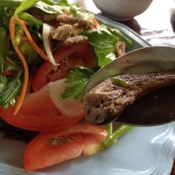ยำเห็ดชิตาเกะ -- อร่อยรสกลมกล่อมค่ะ