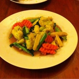 ผัดผักรวมมิตร