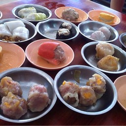 เยอะแยะเต็มไปหมด