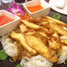 ขนมจีนราดไก่