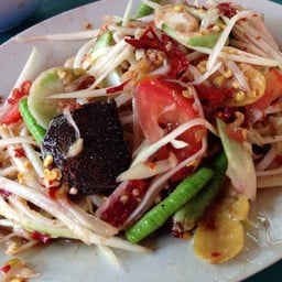 ร้านป้าใหญ่ ลาบส้มตำ