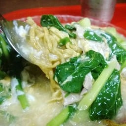 หมี่กรอบราดหน้า