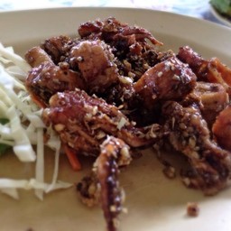 หมึกไข่ทอดกระเทียม