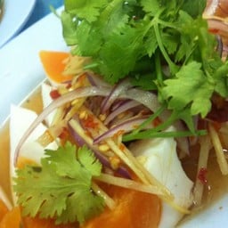 ข้าวต้ม พลายงาม