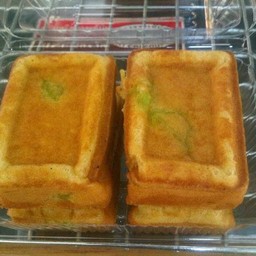 ขนมไข่สอดไส้สูตรโบราณ
หากินยากแล้วคับ หอมนุ่มอร่อย