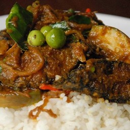 "ผัดเผ็ดปลาดุก" เมนูนี้แซบบบ เผ็ดดด นัววว ได้ใจมาก ๆ จ้า