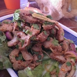 ร้านใหญ่นั้งสบาย