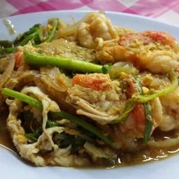 กุ้งผัดผงกะหรี่