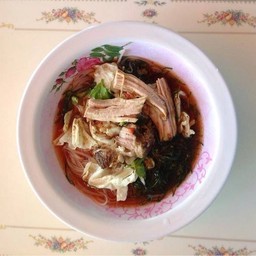 ก๋วยเตี๋ยวชะคามหมูตุ๋น 