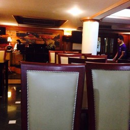 บรรยากาศภายในร้านคับ