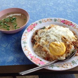 อาหารตามสั่ง ตลาดโต้รุ่งแม่จัน