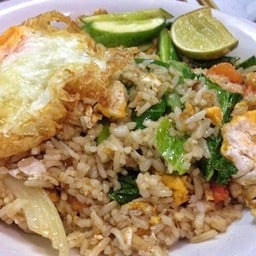 ข้าวผัดหมูไข่ดาว