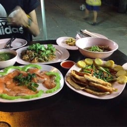 ย้ง ข้าวต้มเป็ด นวลจันทร์