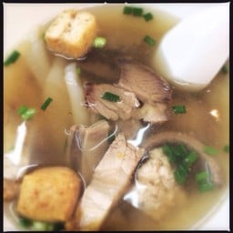 ร้านจานเด็ด