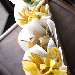 "เฟรนช์ฟราย", "Sweet Potato Chips", "Shrimp Spring Roll", "Edamame" ถั่วแระ