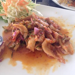 ยำคอหมูย่าง