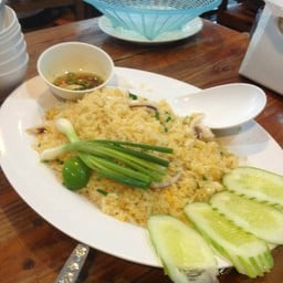 ข้าวผัดปู-หมึก (จานใหญ่)