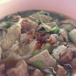 เจ้ตุ้มก๋วยเตี๋ยว