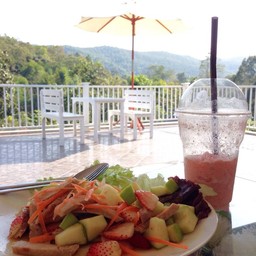 เสร็จงาน แล้ว  ขอrelax  บนดอย สักนิ้ดด