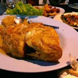 รสชาติอร่อยมากครับ แนะนำกระดูกอ่อนผัดใหยี่หร่าครับรสชาดจัดจ้านจี๊ดจ๊าดครับ