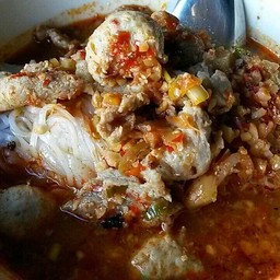 ก๋วยเตี๋ยวเต็กกอ  ลูกชิ้นเนื้อเน้นๆ ^^
