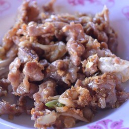 หมูทอดกระเทียมพริกไทย