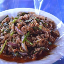น้ำตกหมู จานนี้ไม่ผ่านครับไม่อร่อย