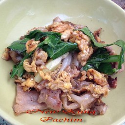 ก๋วยเตี๋ยวต้มยำ&เย็ยตาโฟ ตลาดจรูญทรัพย์