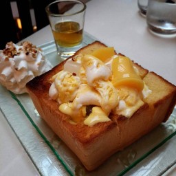 Honey Toast Mango