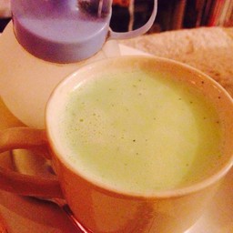 ชาเขียว .. อุ่นๆ