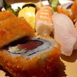 เซ็ตซูชิทูน่าและไข่กุ้ง